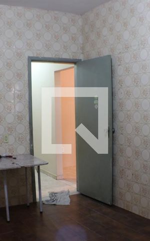 Casa para alugar com 240m², 2 quartos e 2 vagasCozinha