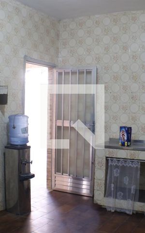 Casa para alugar com 240m², 2 quartos e 2 vagasCozinha