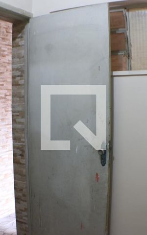 Casa para alugar com 240m², 2 quartos e 2 vagasQuarto de Serviço
