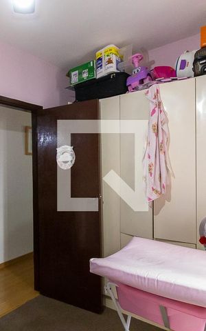 Casa à venda com 262m², 5 quartos e 4 vagas Casa à venda com 262m², 5 quartos e 4 vagasQuarto 2