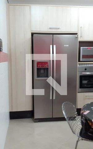 Casa à venda com 143m², 3 quartos e 4 vagas