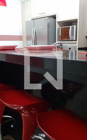 Casa à venda com 143m², 3 quartos e 4 vagas