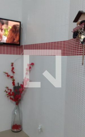 Casa à venda com 143m², 3 quartos e 4 vagas