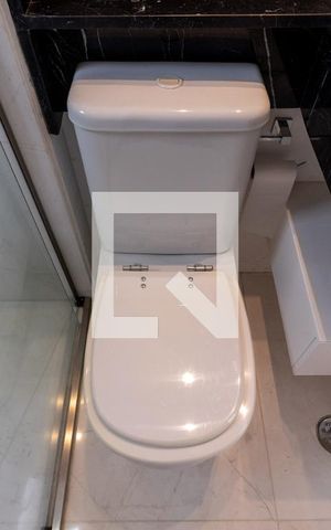 Apartamento à venda com 170m², 4 quartos e 3 vagasBanheiro da Suíte 1