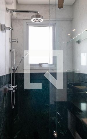 Apartamento à venda com 170m², 4 quartos e 3 vagasBanheiro da Suíte 4 / Closet