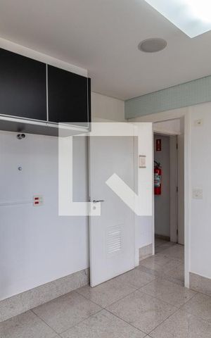 Apartamento à venda com 170m², 4 quartos e 3 vagasCozinha