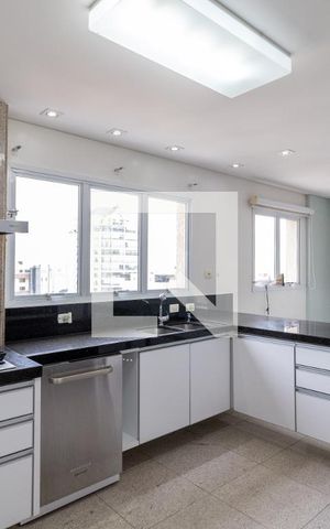 Apartamento à venda com 170m², 4 quartos e 3 vagasCozinha