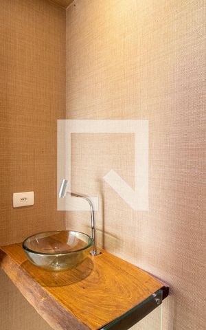 Apartamento à venda com 170m², 4 quartos e 3 vagasLavabo