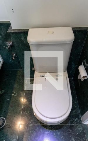Apartamento à venda com 170m², 4 quartos e 3 vagasBanheiro da Suíte 4 / Closet