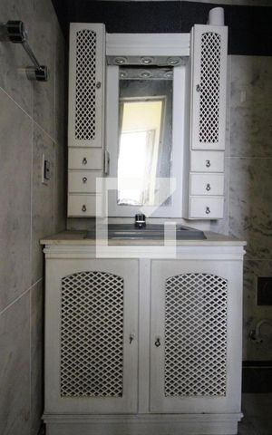 Apartamento para alugar com 87m², 2 quartos e 1 vagaDetalhe do Banheiro