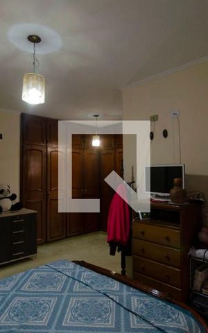 Casa para alugar com 590m², 5 quartos e 8 vagas Casa para alugar com 590m², 5 quartos e 8 vagasSuíte 3