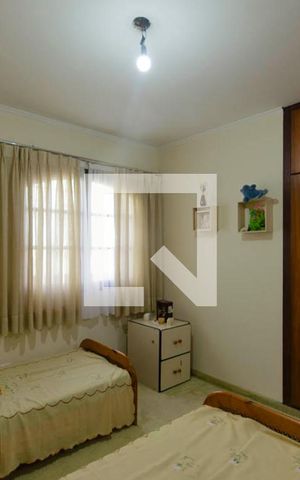 Casa para alugar com 590m², 5 quartos e 8 vagas Casa para alugar com 590m², 5 quartos e 8 vagasSuíte 2