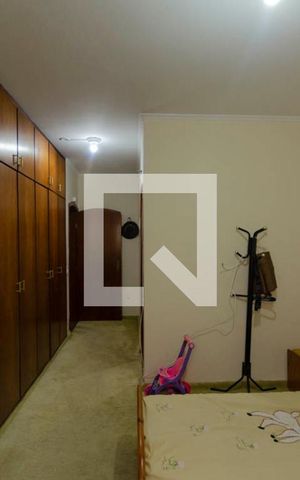 Casa para alugar com 590m², 5 quartos e 8 vagas Casa para alugar com 590m², 5 quartos e 8 vagasSuíte 2