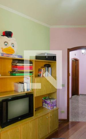 Casa para alugar com 590m², 5 quartos e 8 vagas Casa para alugar com 590m², 5 quartos e 8 vagasEscritório