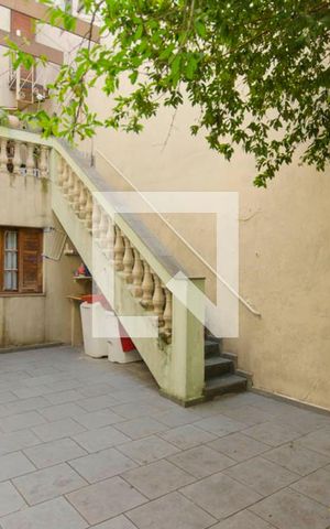 Casa para alugar com 590m², 5 quartos e 8 vagas Casa para alugar com 590m², 5 quartos e 8 vagasQuintal