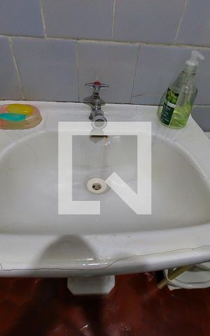 Casa à venda com 210m², 3 quartos e 1 vagaBanheiro 