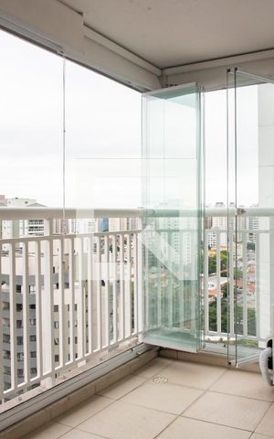 Apartamento à venda com 70m², 2 quartos e 2 vagas Apartamento à venda com 70m², 2 quartos e 2 vagasVaranda