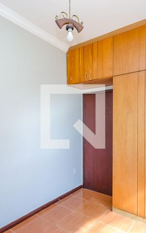 Casa à venda com 200m², 3 quartos e 4 vagas Casa à venda com 200m², 3 quartos e 4 vagasQuarto 2