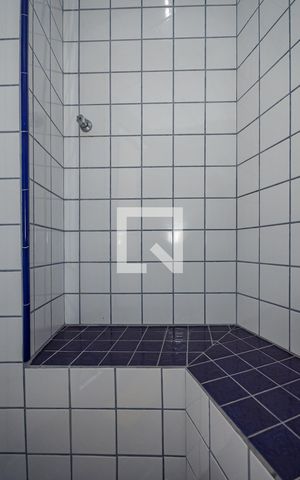 Casa à venda com 200m², 3 quartos e 4 vagas Casa à venda com 200m², 3 quartos e 4 vagassauna