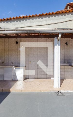 Casa à venda com 200m², 3 quartos e 4 vagas Casa à venda com 200m², 3 quartos e 4 vagasQuintal