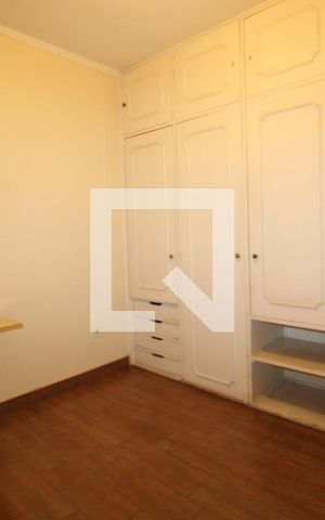 Casa à venda com 300m², 4 quartos e 5 vagasQuarto 4