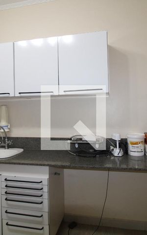 Casa à venda com 300m², 4 quartos e 5 vagasEscritório - Sala 2