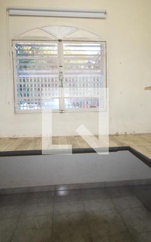 Casa à venda com 300m², 4 quartos e 5 vagasEscritório - Sala 1