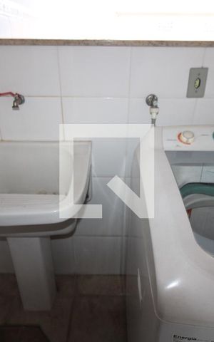 Casa à venda com 300m², 4 quartos e 5 vagasÁrea de Serviço