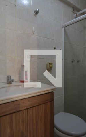 Apartamento à venda com 68m², 2 quartos e 1 vagaBanheiro Social