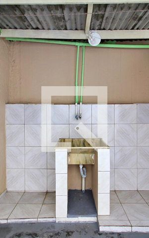 Casa para alugar com 70m², 3 quartos e sem vagaÁrea de Serviço