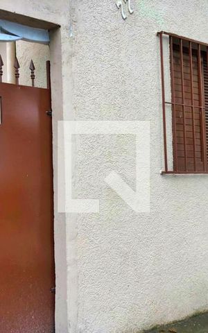 Casa para alugar com 70m², 3 quartos e sem vagaFachada