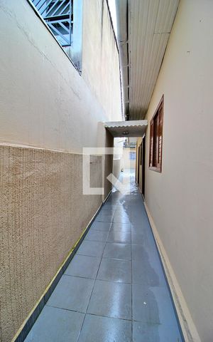 Casa para alugar com 70m², 3 quartos e sem vagaCorredor