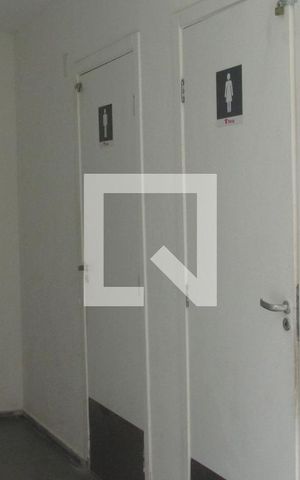 Apartamento para alugar com 42m², 2 quartos e 1 vagaÁrea comum - Banheiros