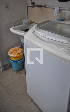 Apartamento à venda com 75m², 3 quartos e 1 vagaÁrea de Serviço