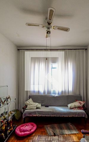 Casa à venda com 130m², 3 quartos e 2 vagas Casa à venda com 130m², 3 quartos e 2 vagasSala