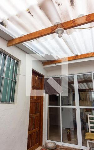 Casa à venda com 250m², 3 quartos e 1 vaga Casa à venda com 250m², 3 quartos e 1 vagaCasa 2