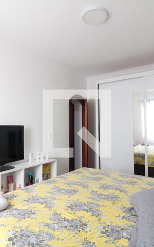 Apartamento à venda com 74m², 2 quartos e 1 vagaQuarto 2