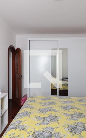 Apartamento à venda com 74m², 2 quartos e 1 vagaQuarto 2