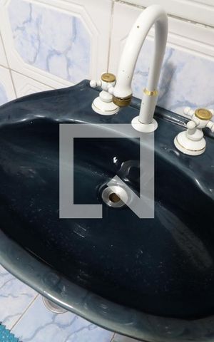 Apartamento à venda com 74m², 2 quartos e 1 vagaBanheiro - pia