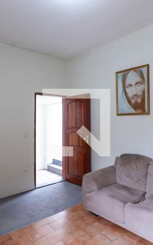 Casa à venda com 200m², 3 quartos e 2 vagasSala