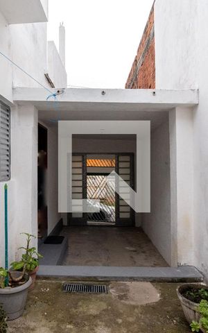 Casa à venda com 200m², 3 quartos e 2 vagasCorredor Lateral