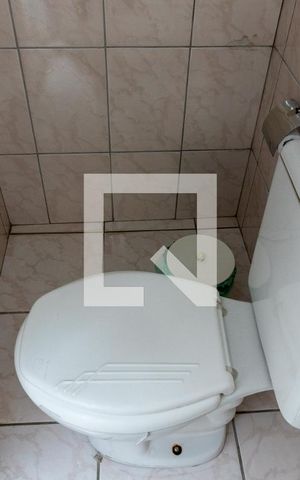Casa à venda com 200m², 3 quartos e 2 vagasBanheiro de Serviço