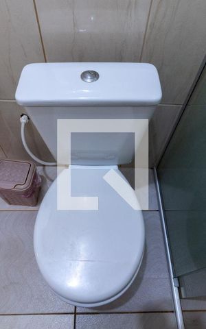 Casa à venda com 200m², 3 quartos e 2 vagasBanheiro 1