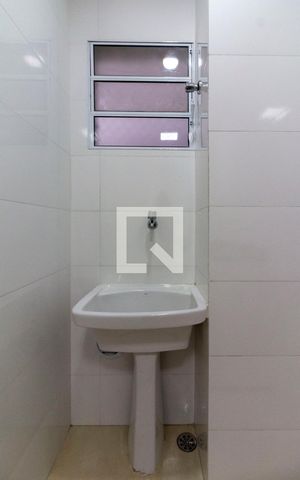 Apartamento à venda com 39m², 2 quartos e sem vaga Apartamento à venda com 39m², 2 quartos e sem vagaÁrea de Serviço