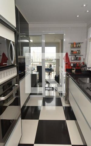 Apartamento à venda com 114m², 3 quartos e 2 vagas Apartamento à venda com 114m², 3 quartos e 2 vagasCozinha