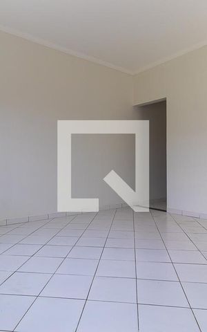 Casa à venda com 220m², 3 quartos e 1 vaga Casa à venda com 220m², 3 quartos e 1 vagaSala