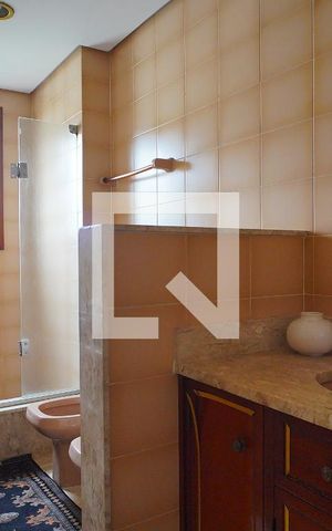 Apartamento à venda com 425m², 3 quartos e 2 vagasBanheiro social