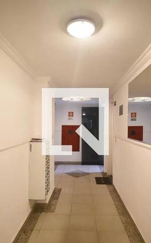 Apartamento à venda com 165m², 3 quartos e 1 vaga Apartamento à venda com 165m², 3 quartos e 1 vagaHall