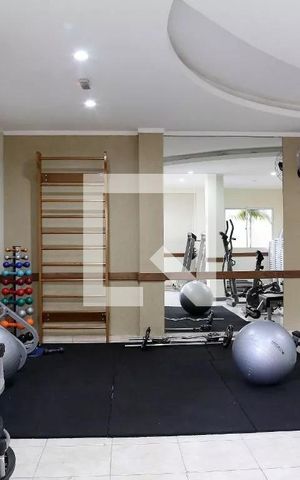 Apartamento à venda com 165m², 3 quartos e 1 vaga Apartamento à venda com 165m², 3 quartos e 1 vagaAcademia