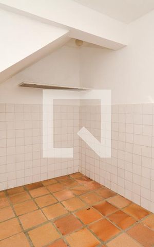 Casa à venda com 185m², 3 quartos e 3 vagas Casa à venda com 185m², 3 quartos e 3 vagasÁrea de Serviço